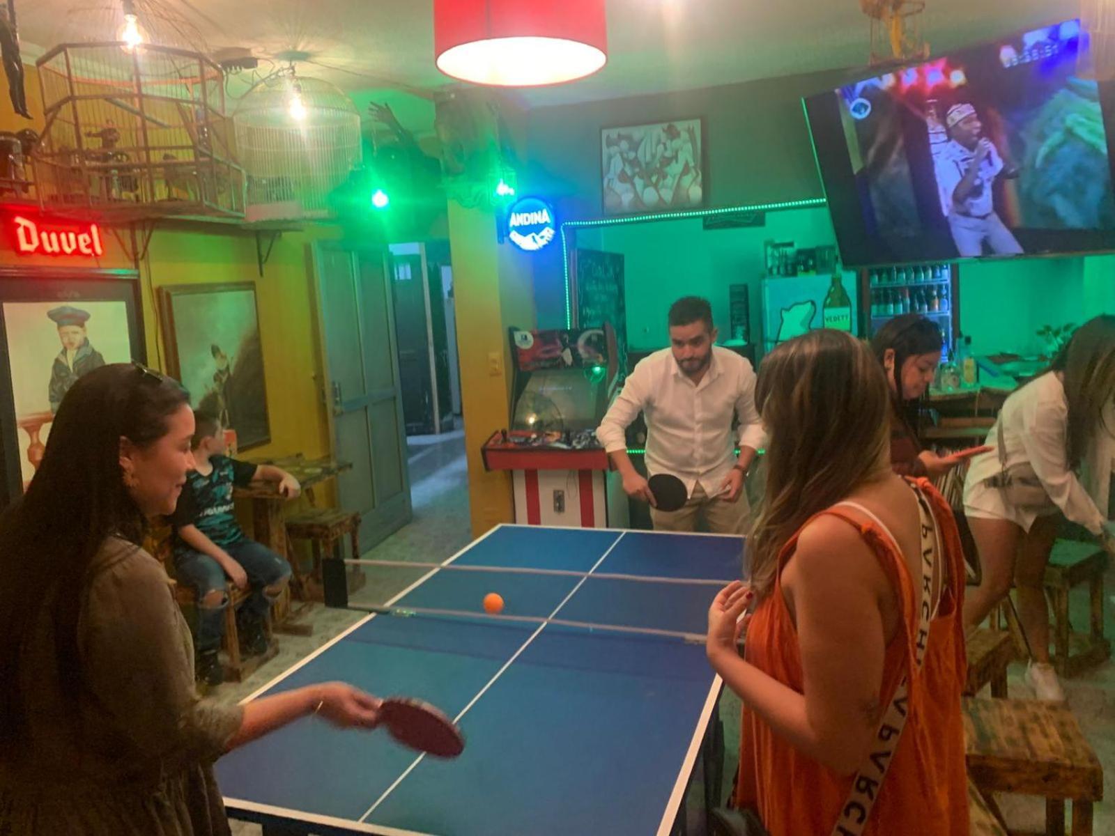 Casa Almarita - Hostal, Bar Y Restaurante Medellín Exteriér fotografie